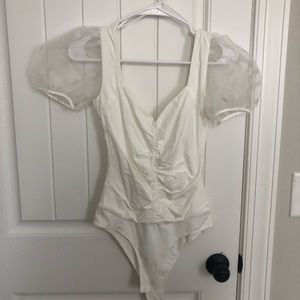 Polka dot puff sleeve body suit